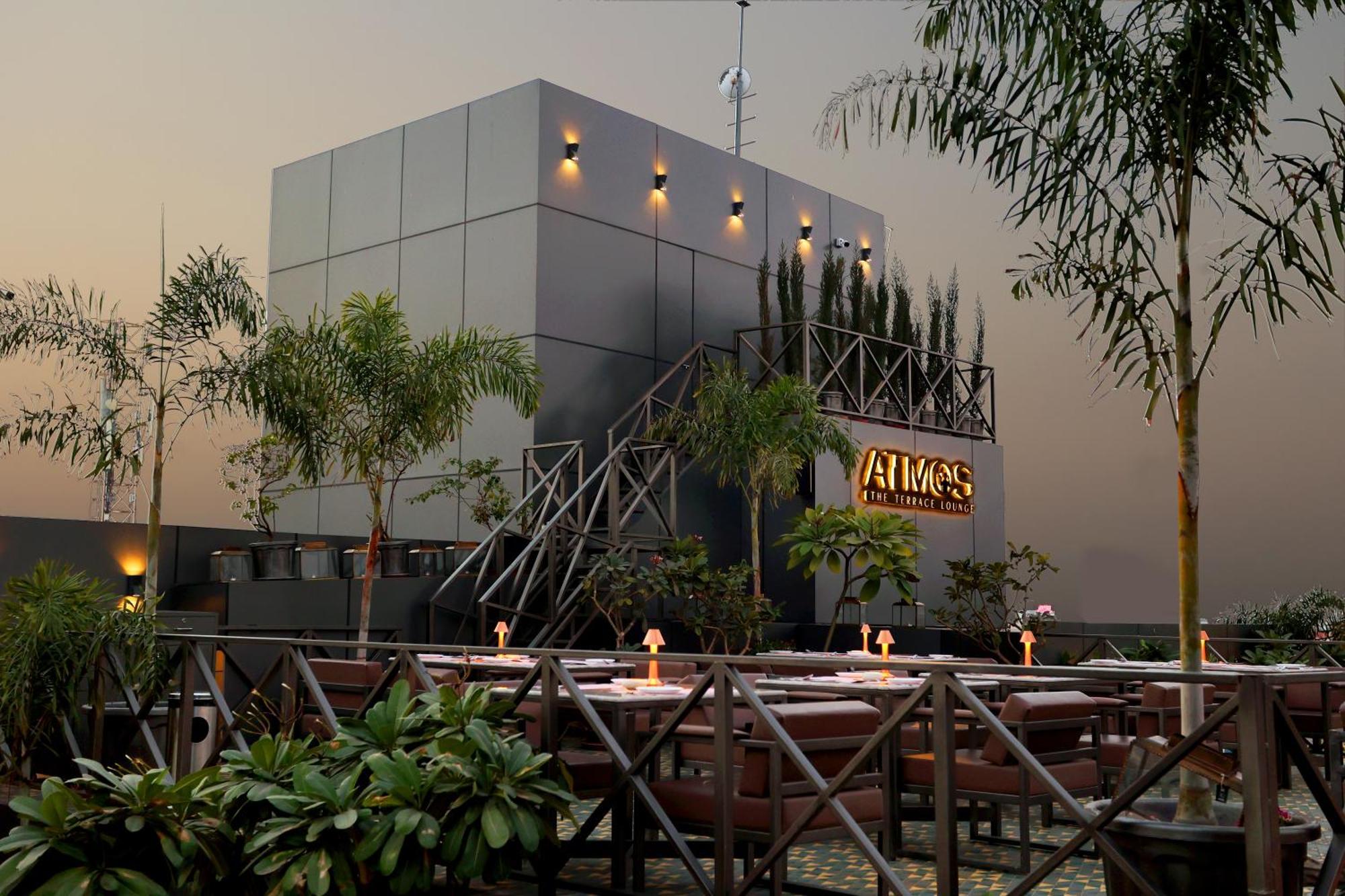 ฑุทาส พาเลซ Hotel ชัยปุระ ภายนอก รูปภาพ